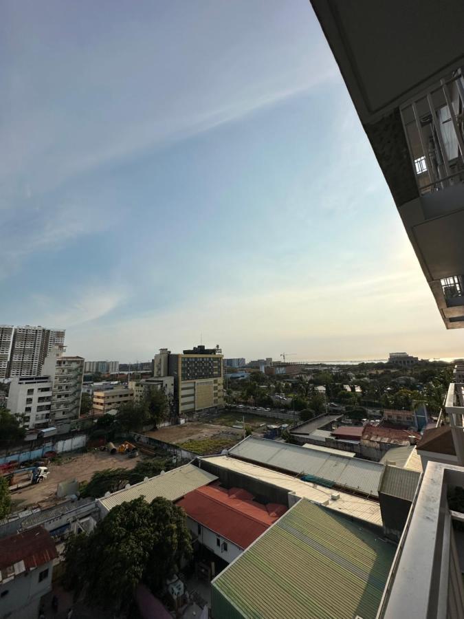 Chen'S Cozy 2Bedroom @ Coast Residences มะนิลา ภายนอก รูปภาพ